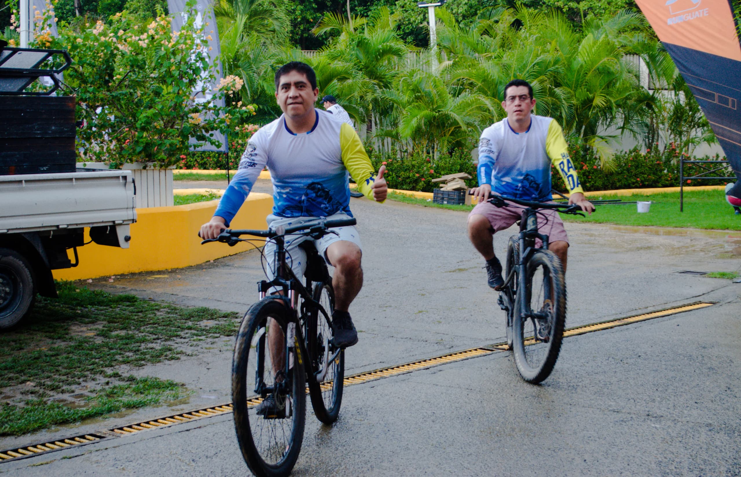 Roatán Point 2 Point — ciclismo roatan id 325. Fotografía Adonis Maradiaga.