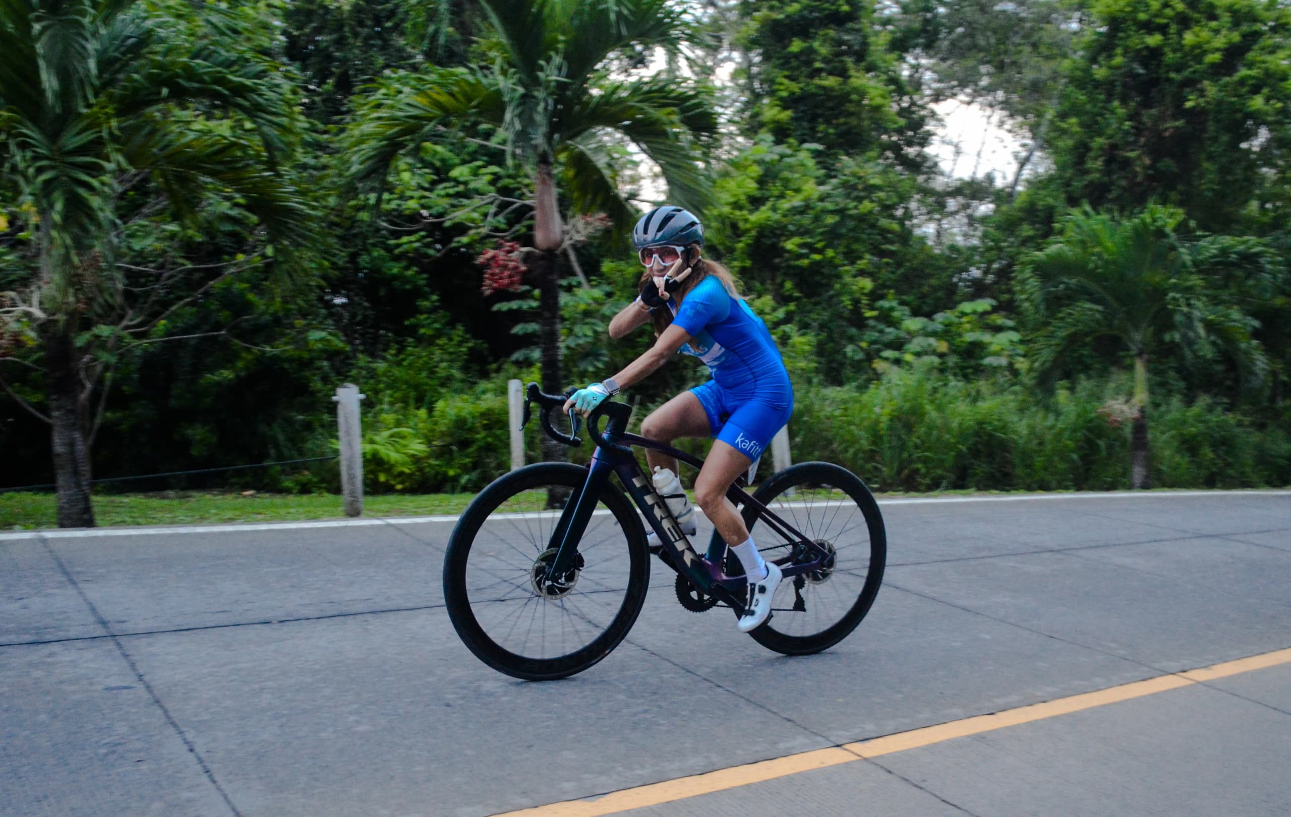 Roatán Point 2 Point — ciclismo roatan id 84. Fotografía Adonis Maradiaga.