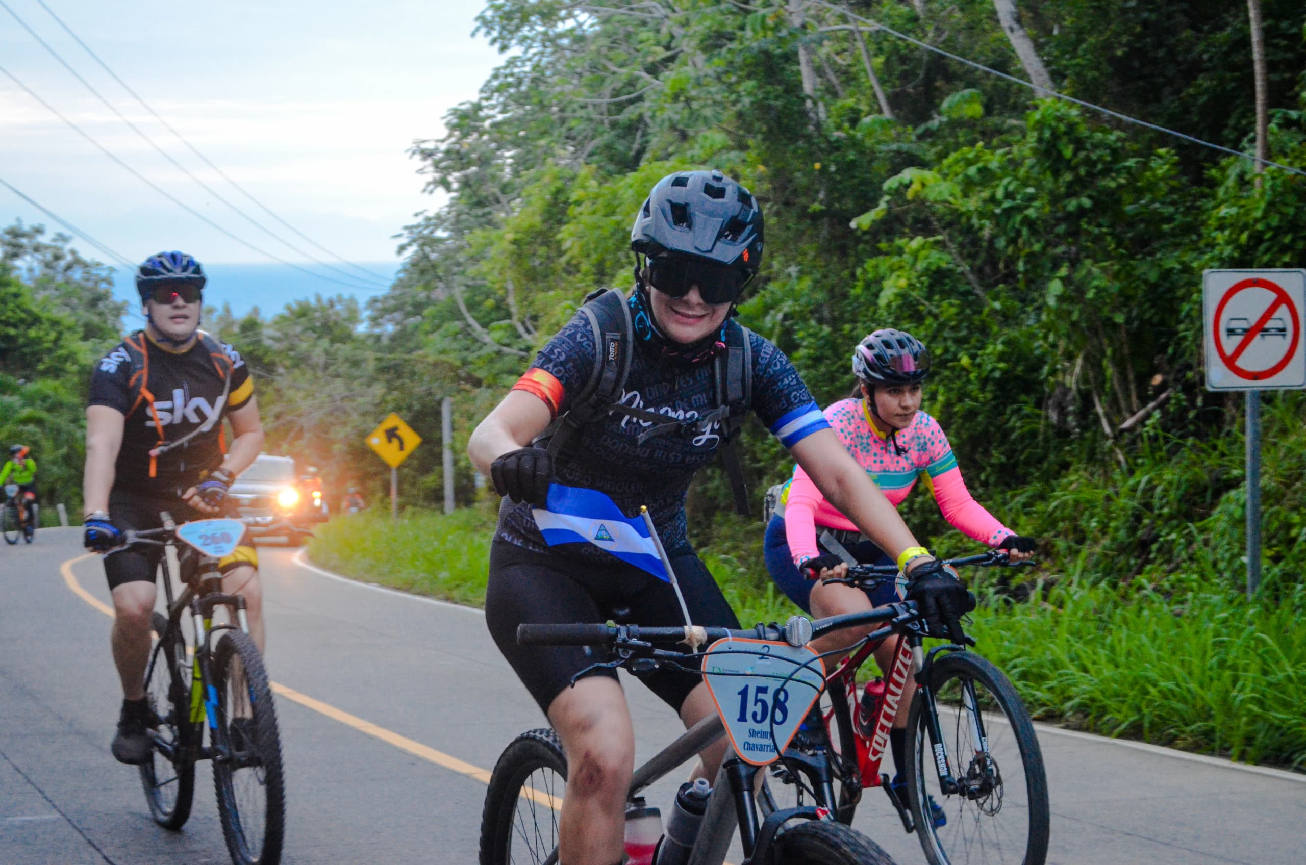 Roatán Point 2 Point — ciclismo roatan id 96. Fotografía Adonis Maradiaga.