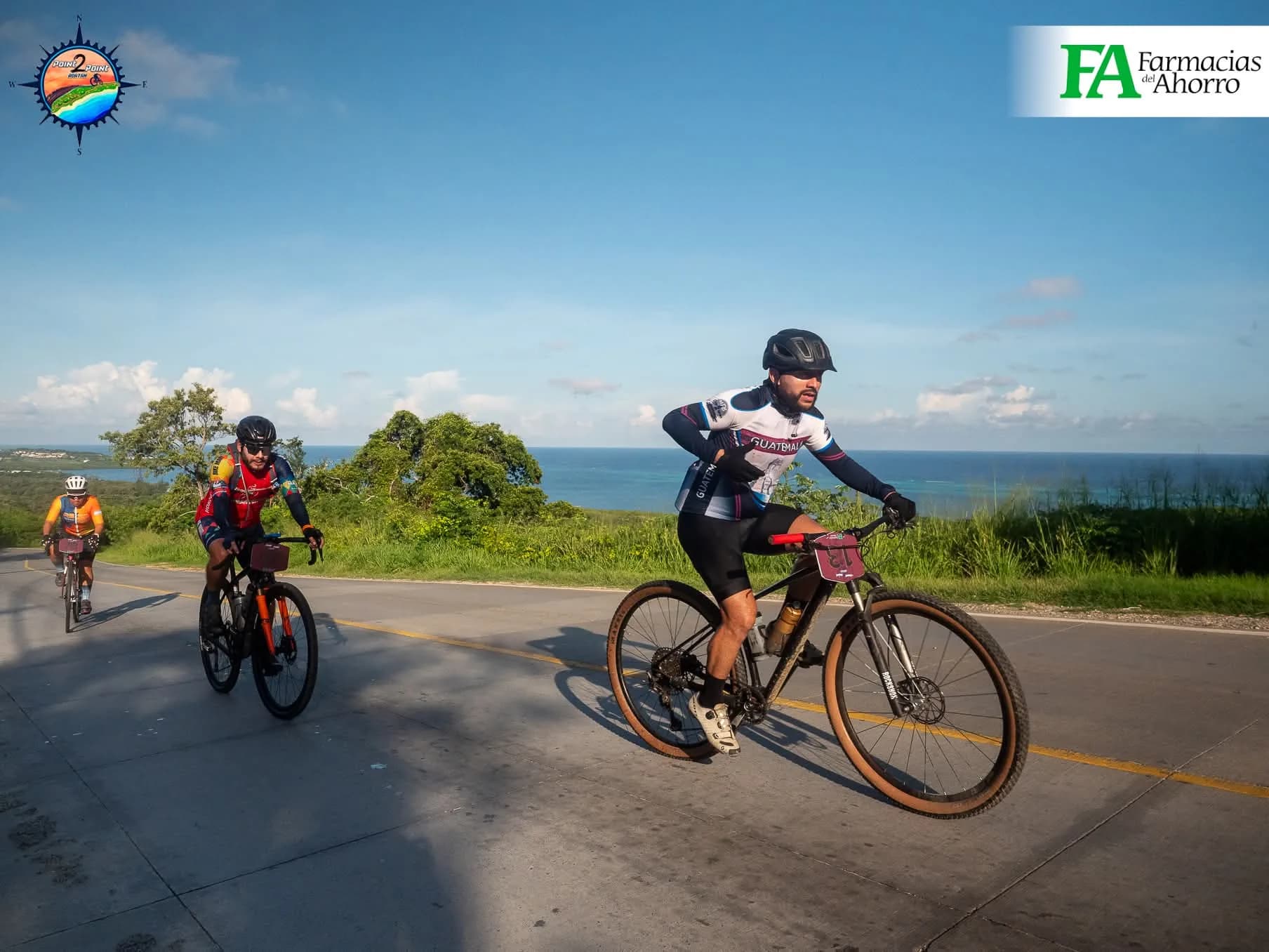 Roatán Point 2 Point — ciclista mtb jersey guatemala vista mar.