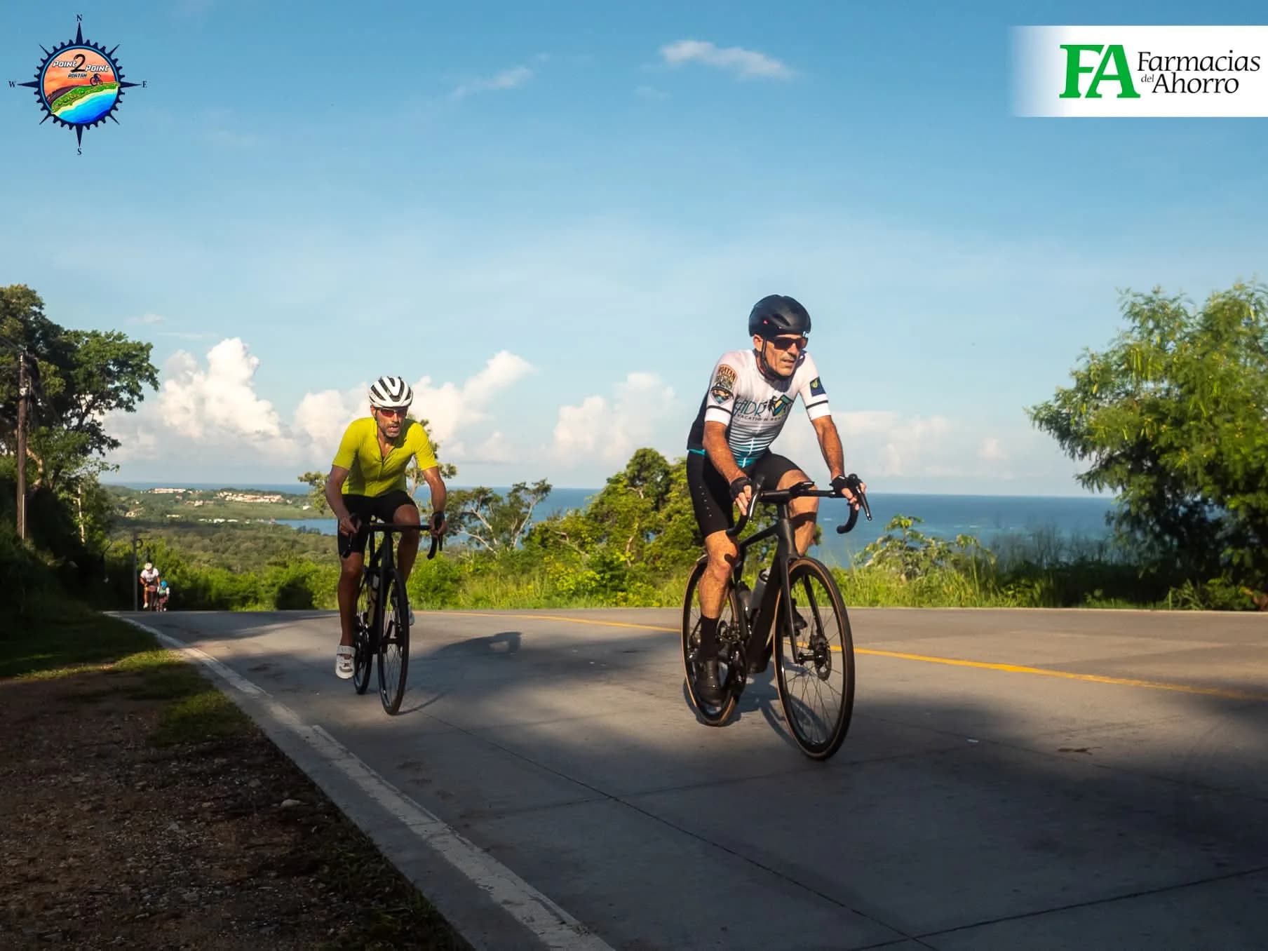 Roatán Point 2 Point — duo ciclismo ruta vista oceano roatan.
