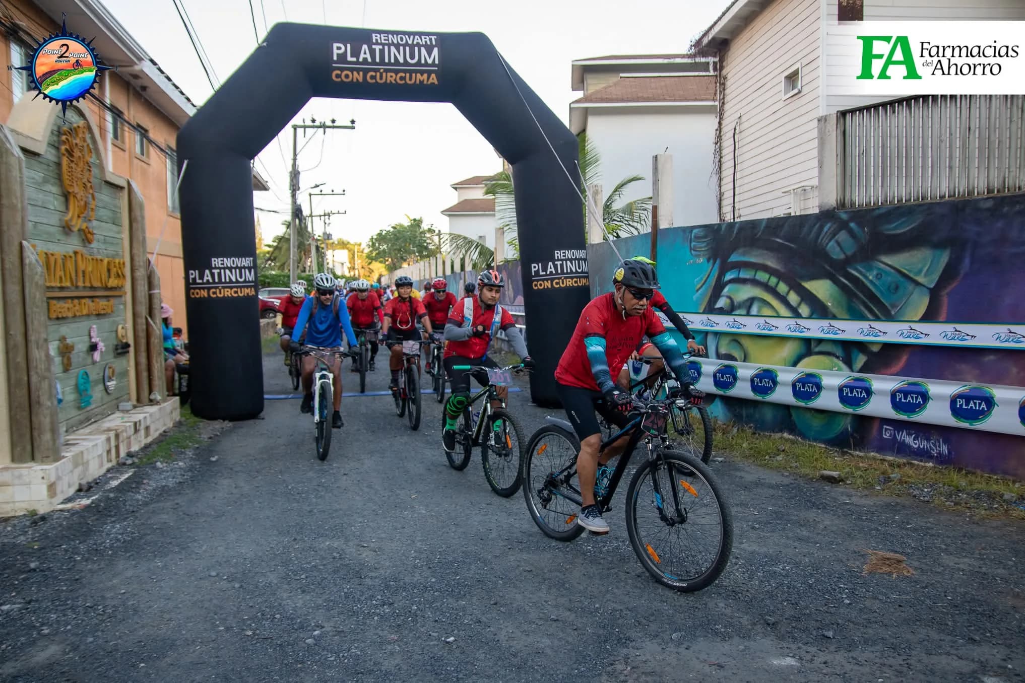 Roatán Point 2 Point — peloton mtb arco renovart mayan princess resort.